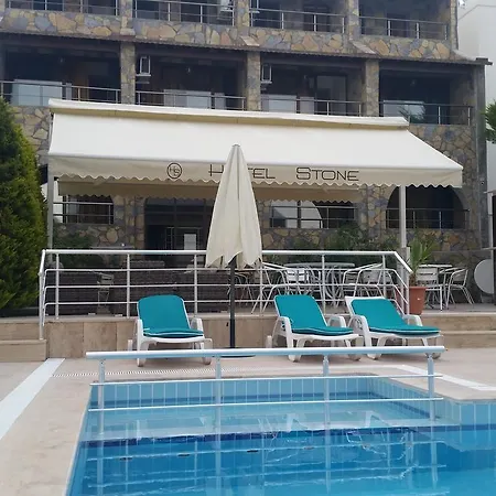 Stone Hotel *
