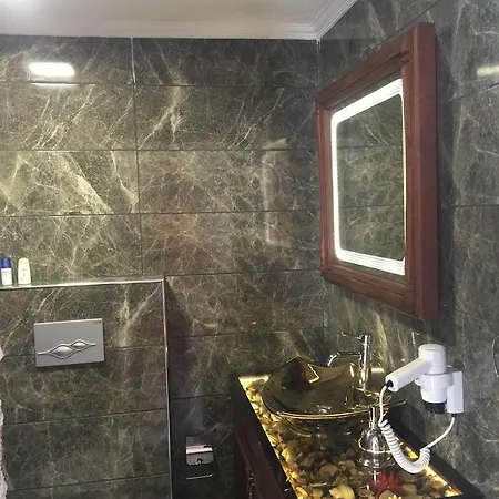 Hotel Stone *